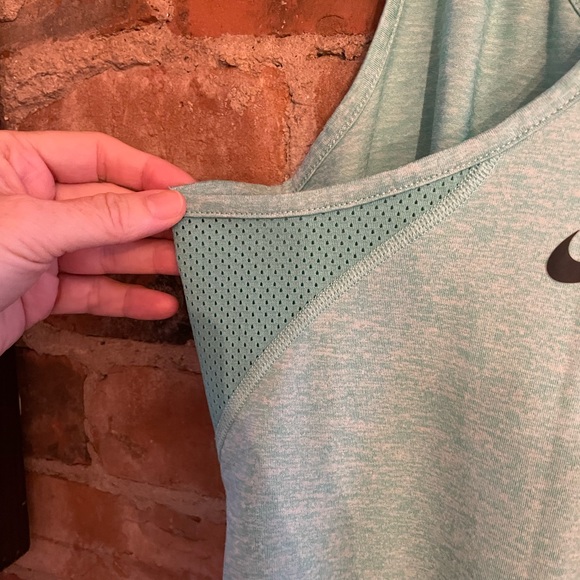 Two Nike workout tanks - Picture 2 of 8